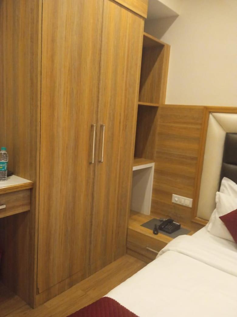 Hotel President Bharwain Dış mekan fotoğraf