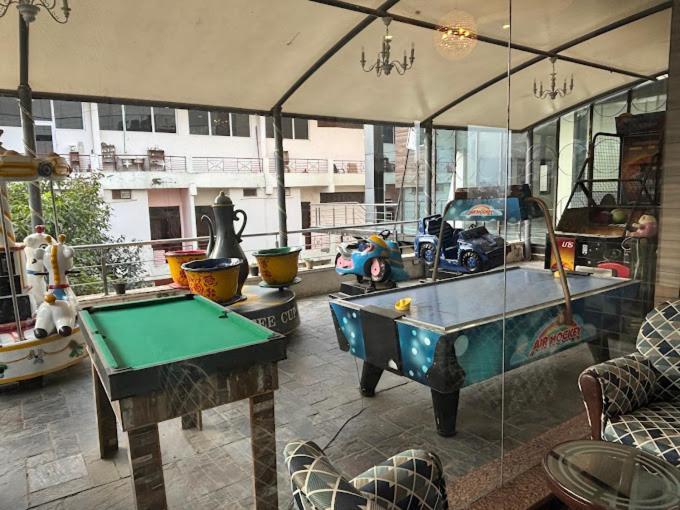Hotel President Bharwain Dış mekan fotoğraf
